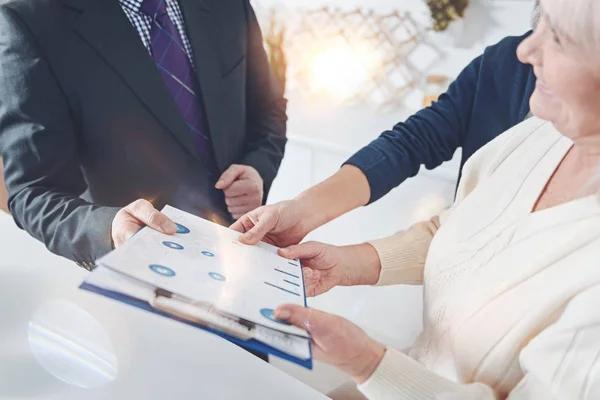 Avoid Legal Headaches with the Right Estate Guidance