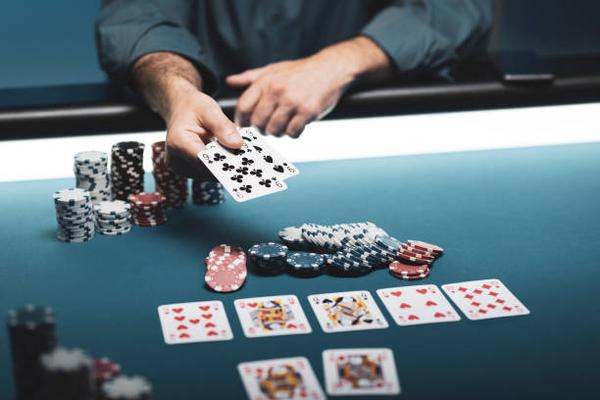 Important Features to Compare Across arab live casinos