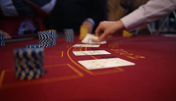 How to Evaluate Player Feedback: Online Casinos in UAE